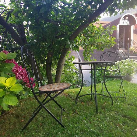 Apartmaji Mak Jesenice Εξωτερικό φωτογραφία