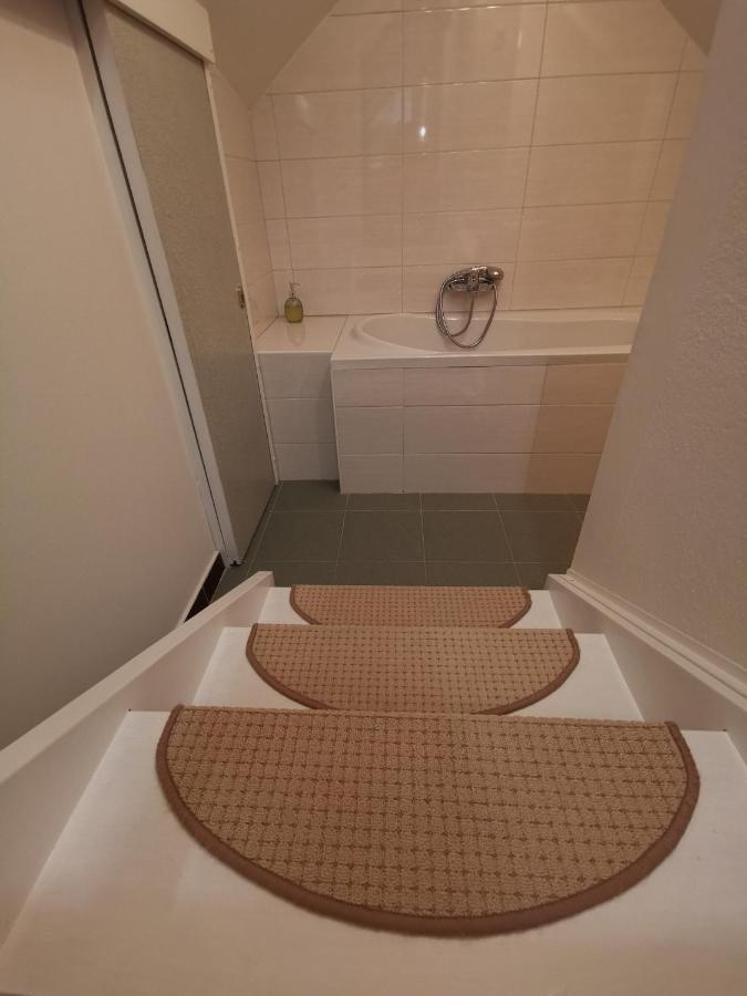 Apartmaji Mak Jesenice Εξωτερικό φωτογραφία