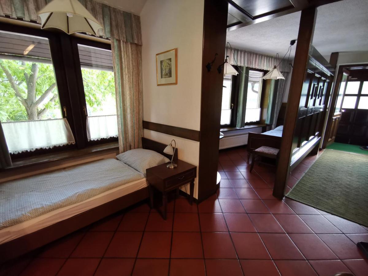 Apartmaji Mak Jesenice Εξωτερικό φωτογραφία