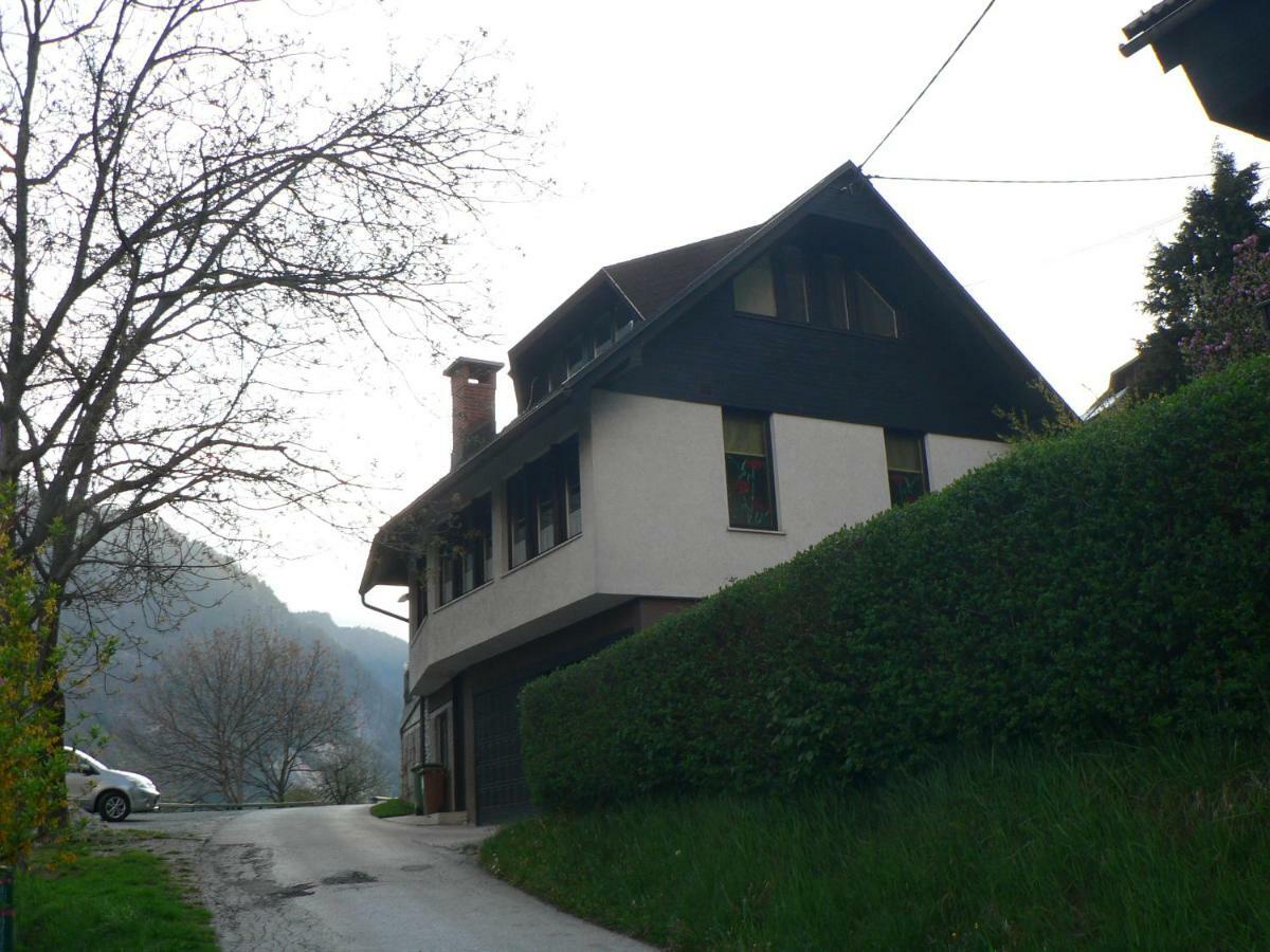Apartmaji Mak Jesenice Εξωτερικό φωτογραφία